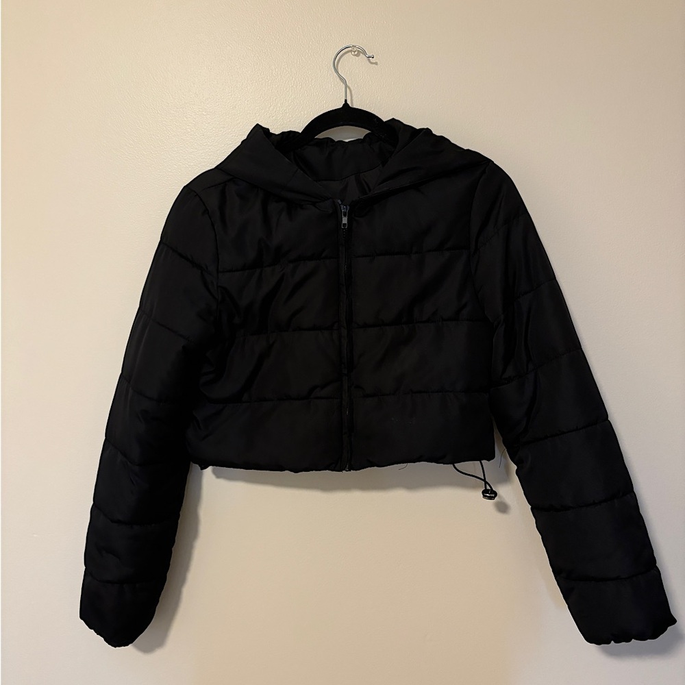 Black Cropped Puffy Jacket